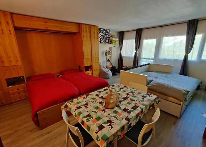 アパート I Dadi - A Cielo Alto ブレウイル・チェルヴィナイア